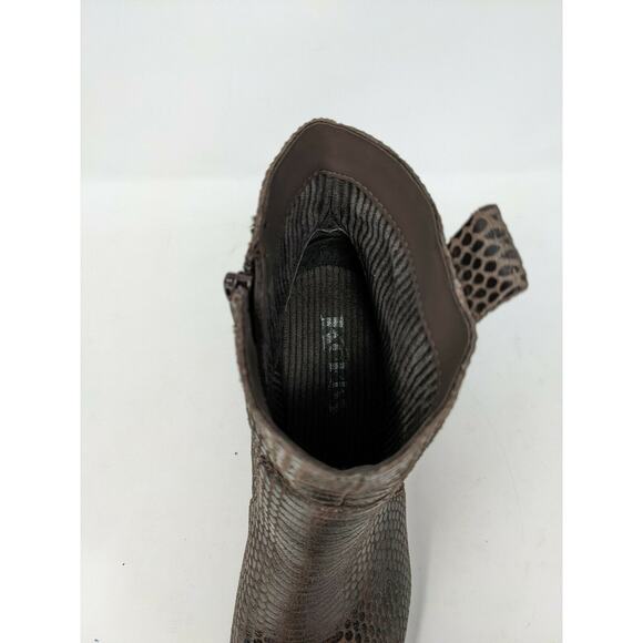 Womens Korks Boots Booties Size 8.5M Scale Pattern Brown Leather Upper - Picture 8 of 12